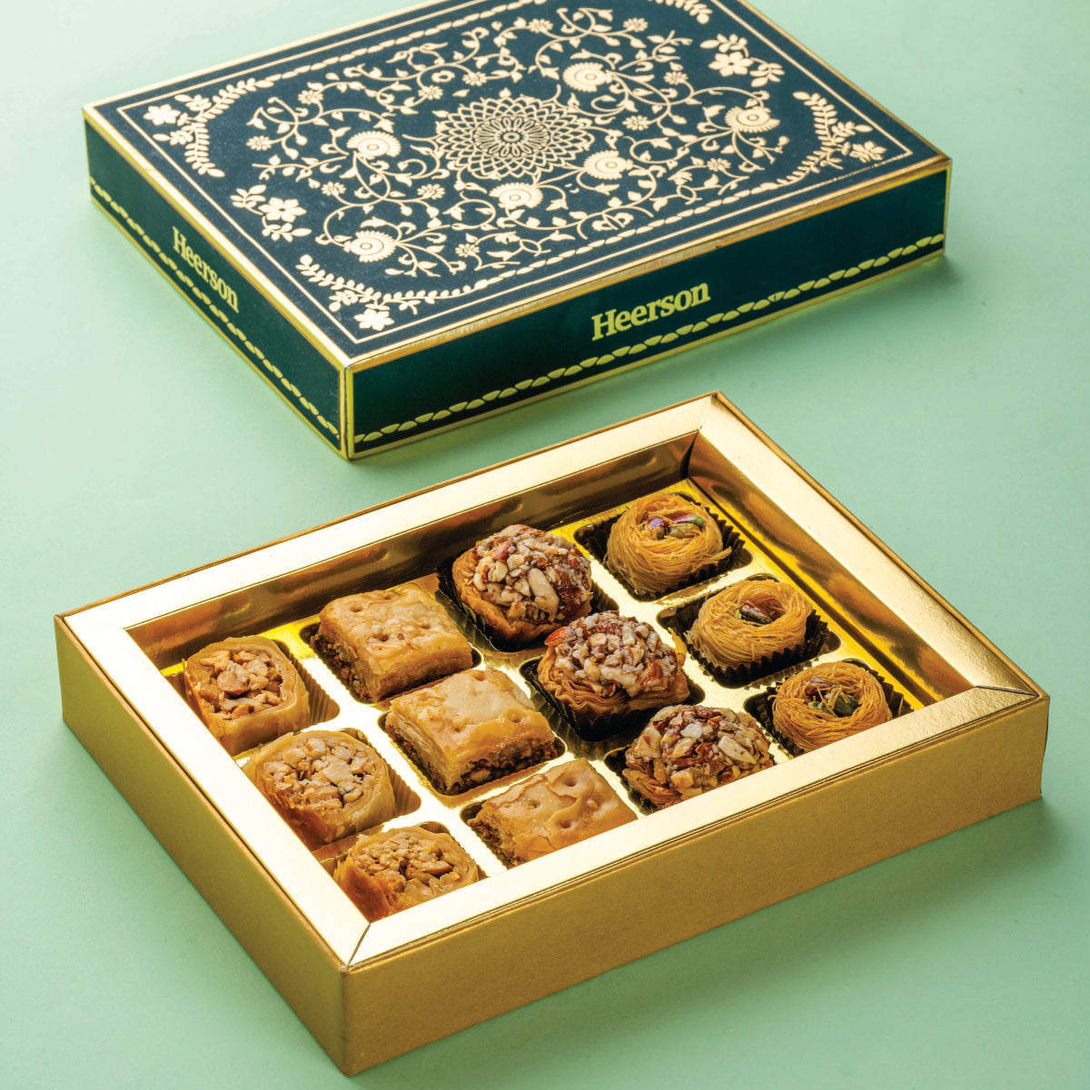 Assorted-Baklawa-12-Cavity-gift-sweet-boxes