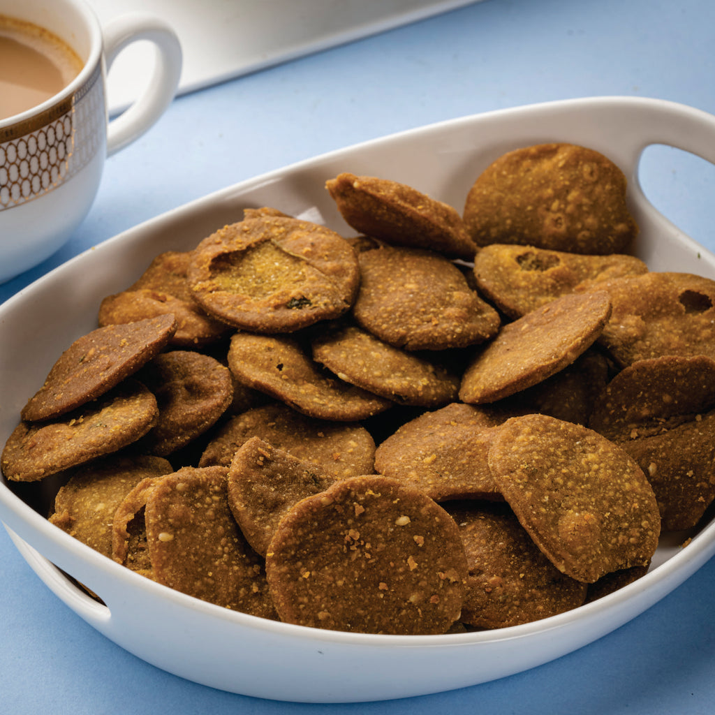 Heerson Dry Bajari Wada. Premium Gujarati snack.
