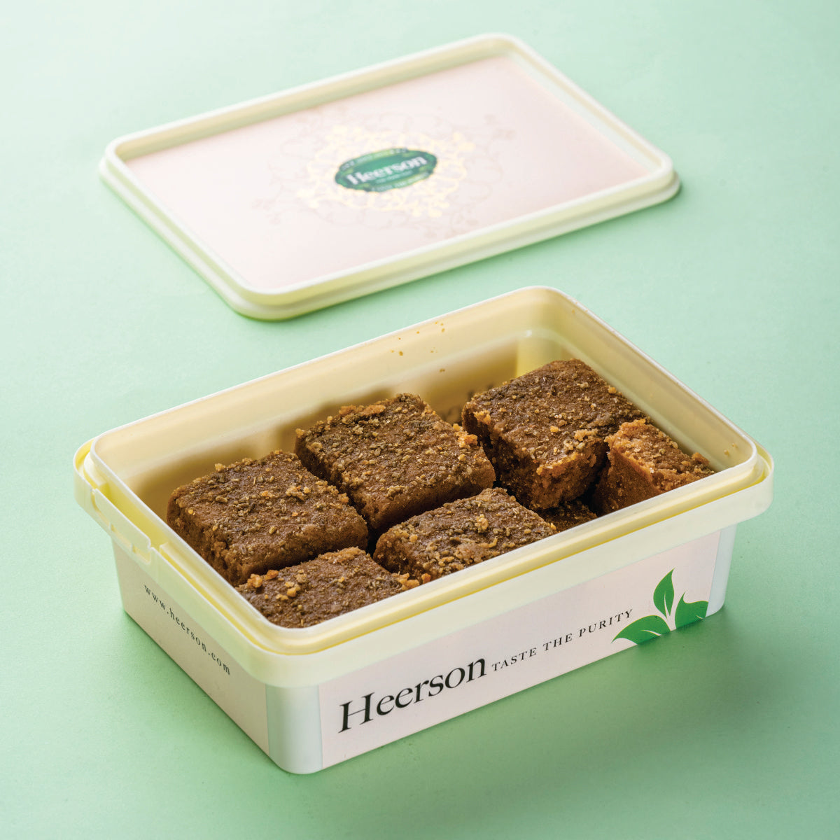 Heerson Gud Papdi (Sukhdi). Premium traditional sweet.
