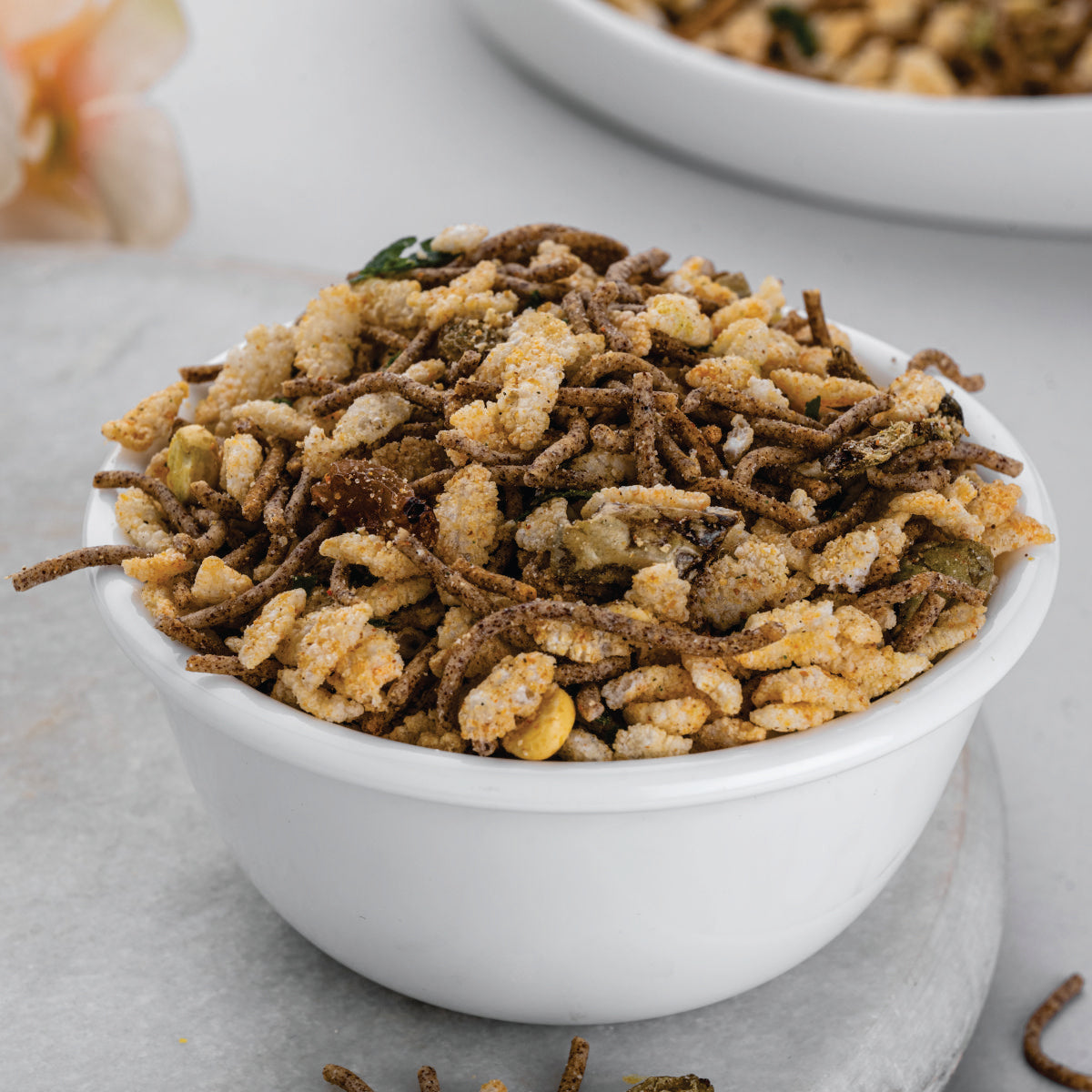 Heerson Jowar Chiwda. Flattened sorghum flakes and peanuts blend.
