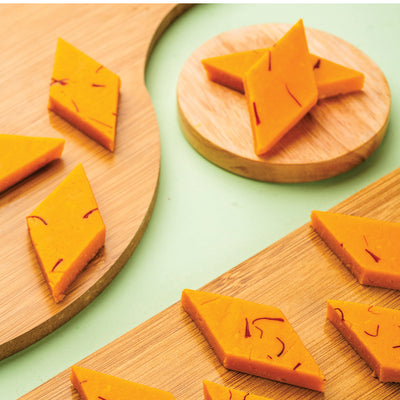 Heerson Kesar Kaju Katri. Pistachio-adorned katri.
