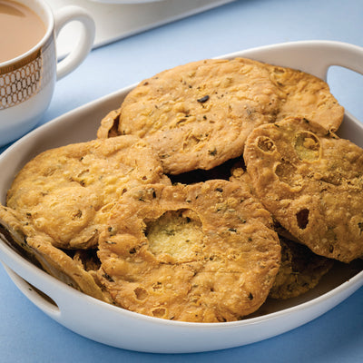 Heerson Mathadi Big (Methi Puri). Premium fenugreek-flavored snack.
ear-me
